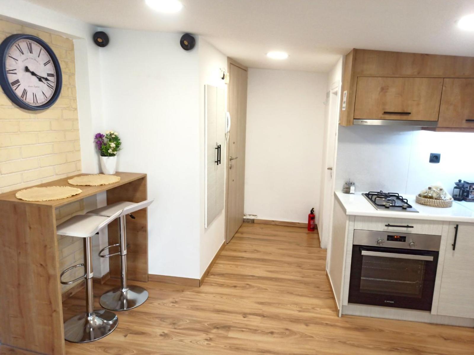 Renovated Loft Near The Center Apartment Heraklion  ภายนอก รูปภาพ
